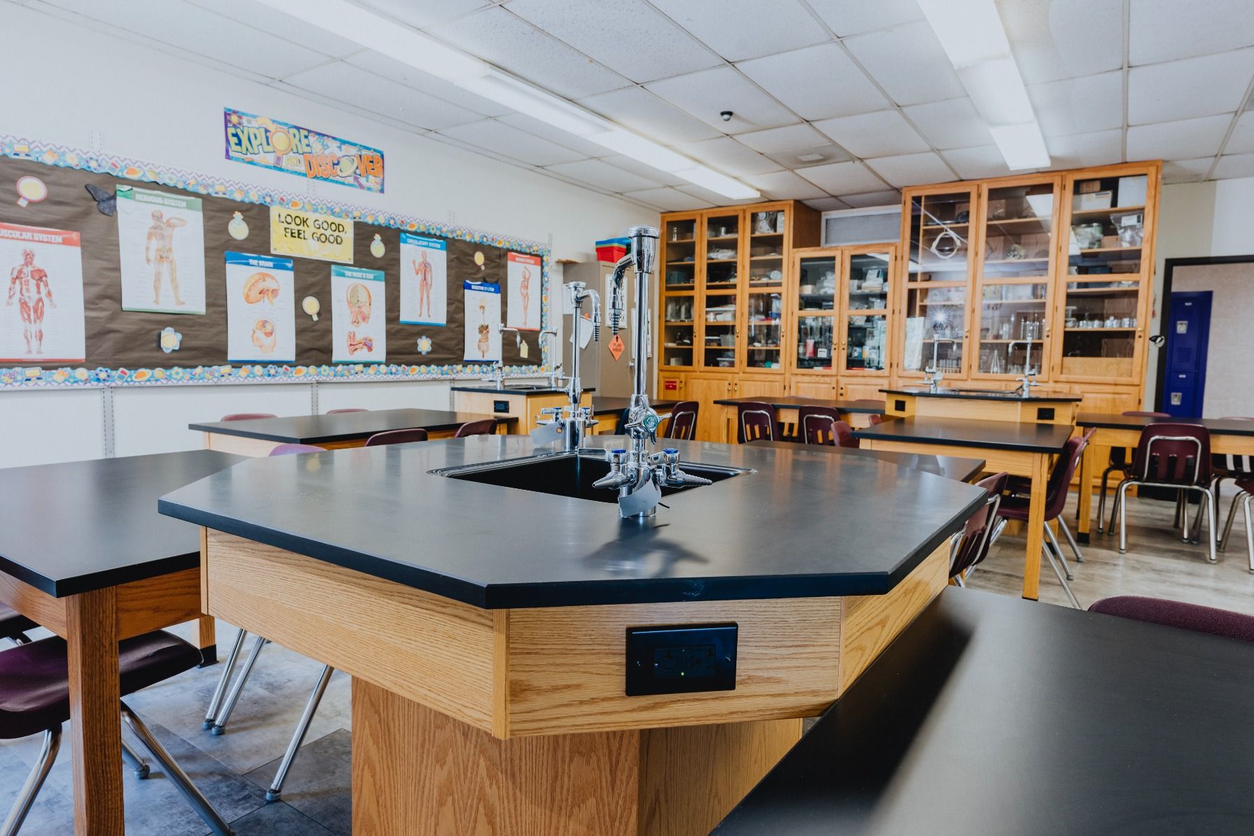 Eldorado Middle School - Science Lab